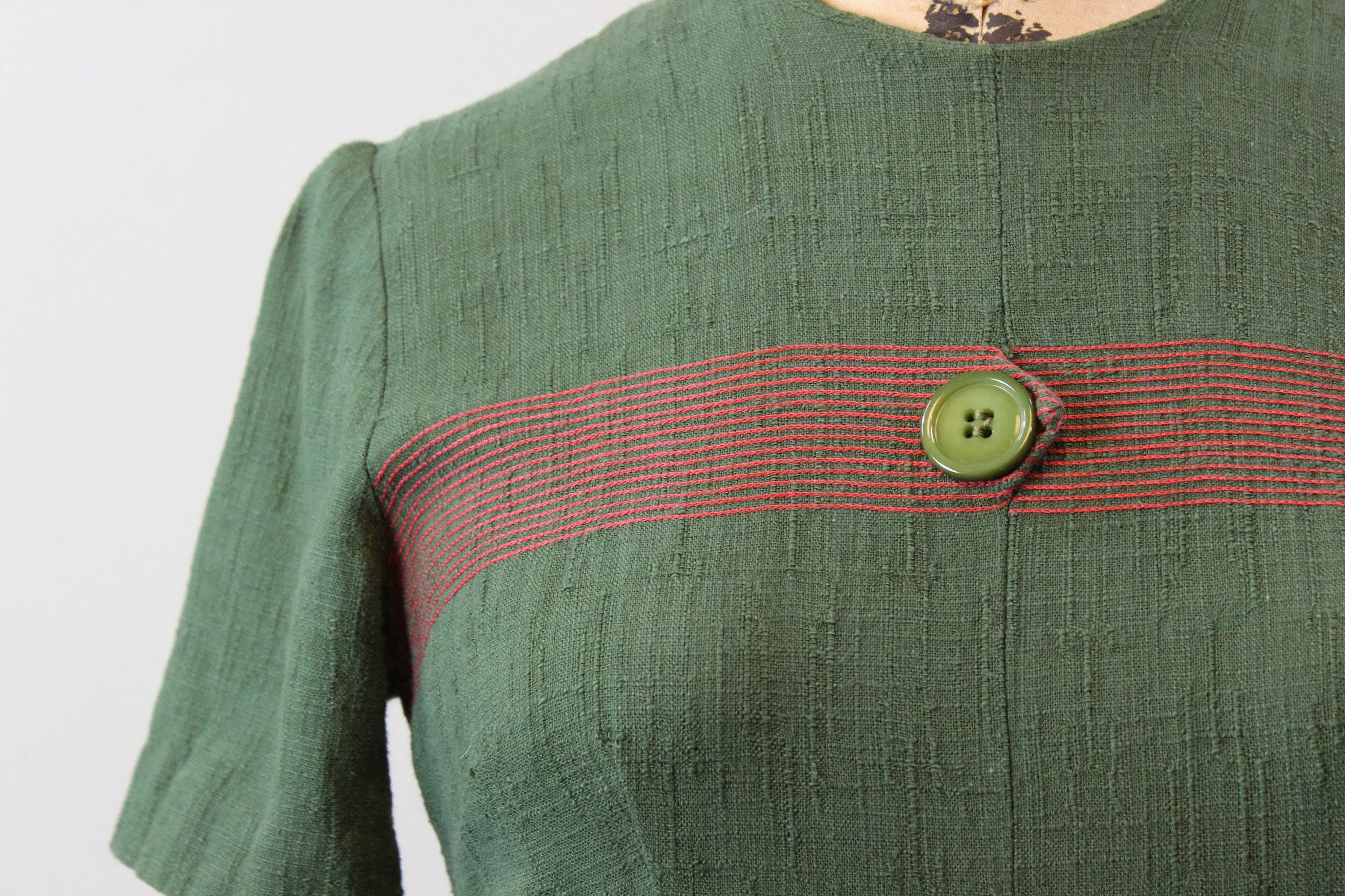 1940s OLIVE and RED button dress xxs | new winter