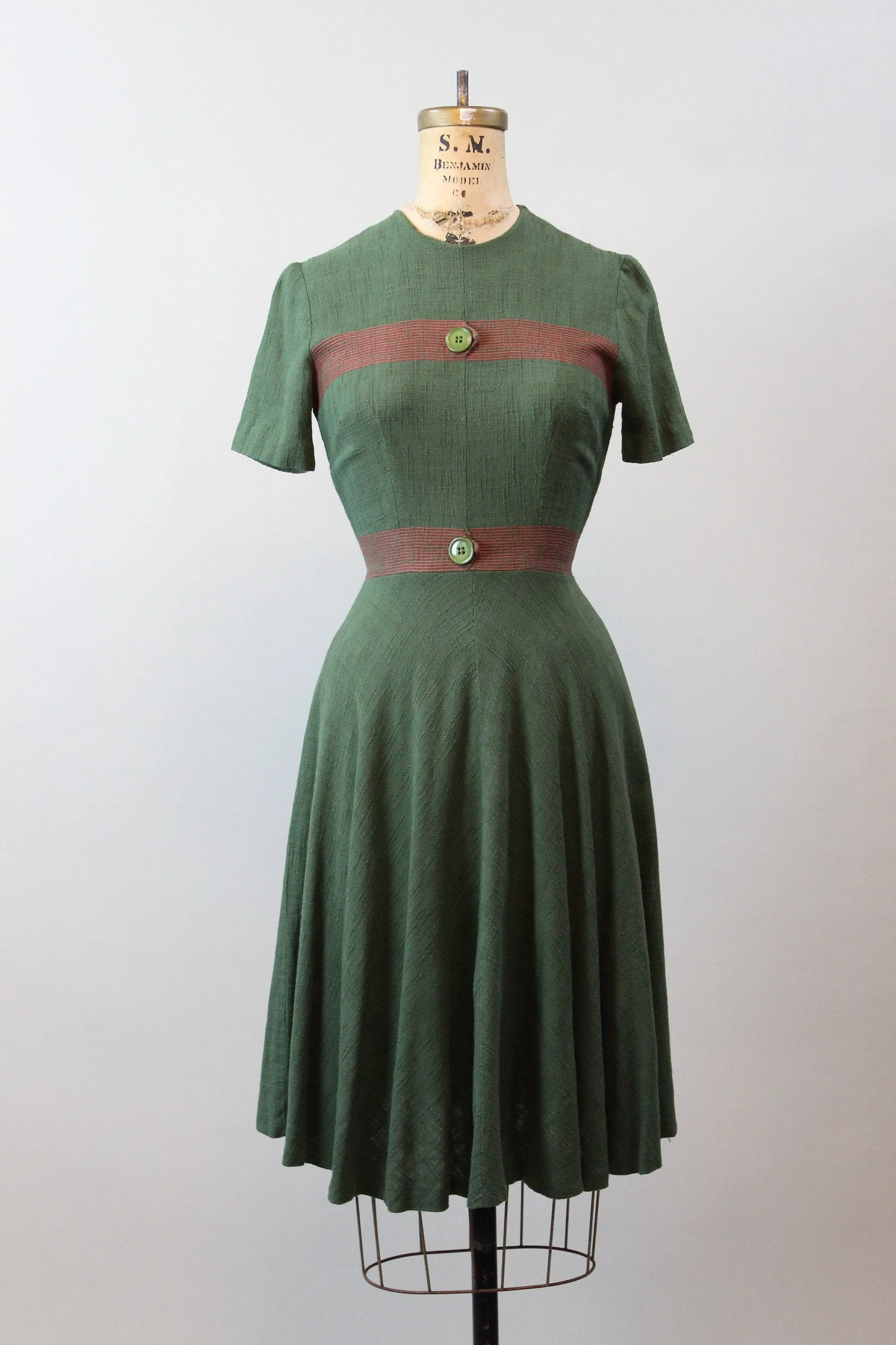 1940s OLIVE and RED button dress xxs | new winter
