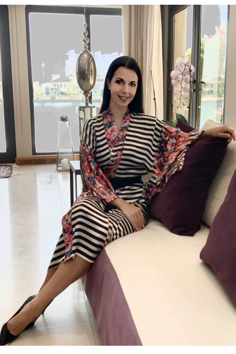 Black and White Summer Flowers Long Jacket Kimono