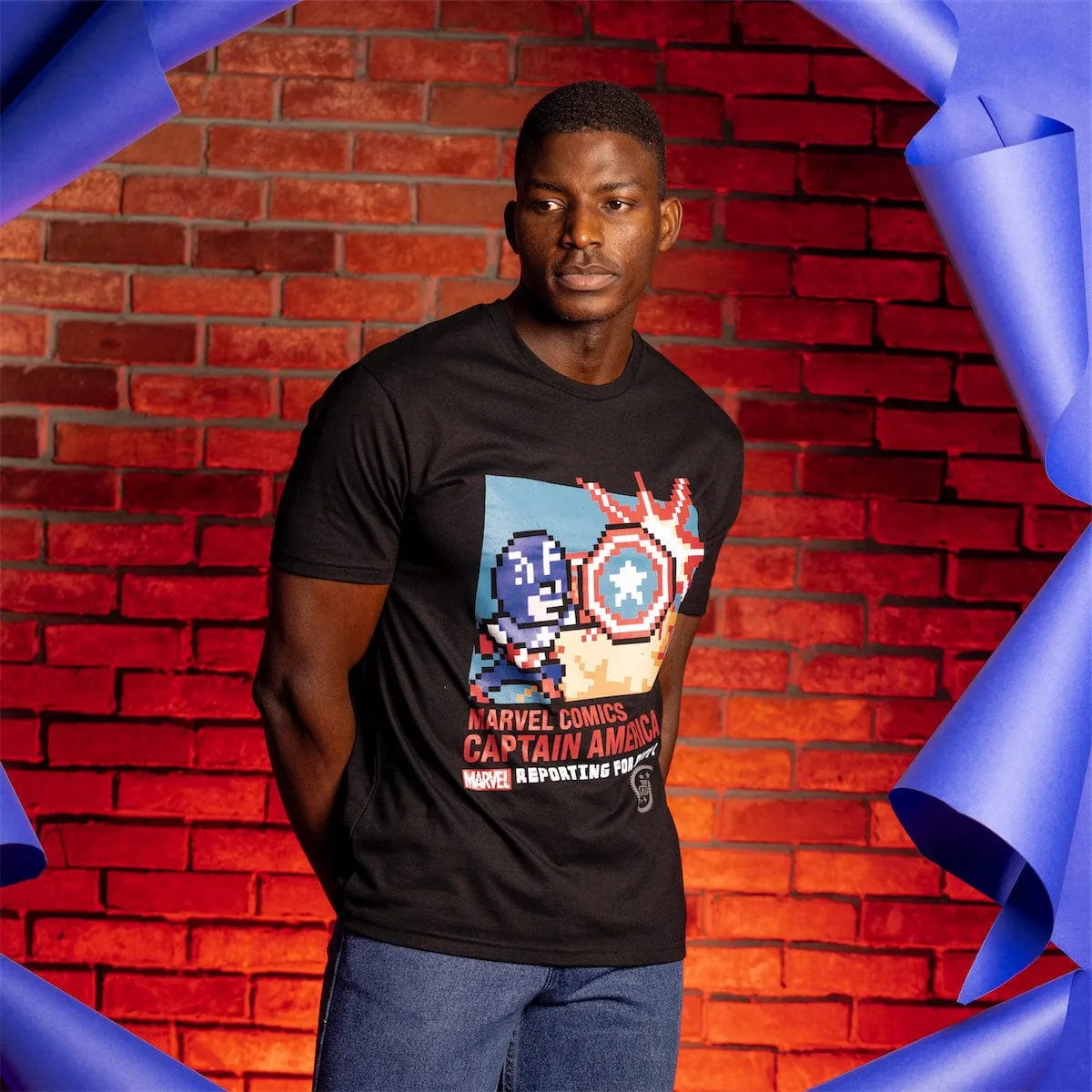 Captain America "Pixel Patriot" – Crewneck Tee