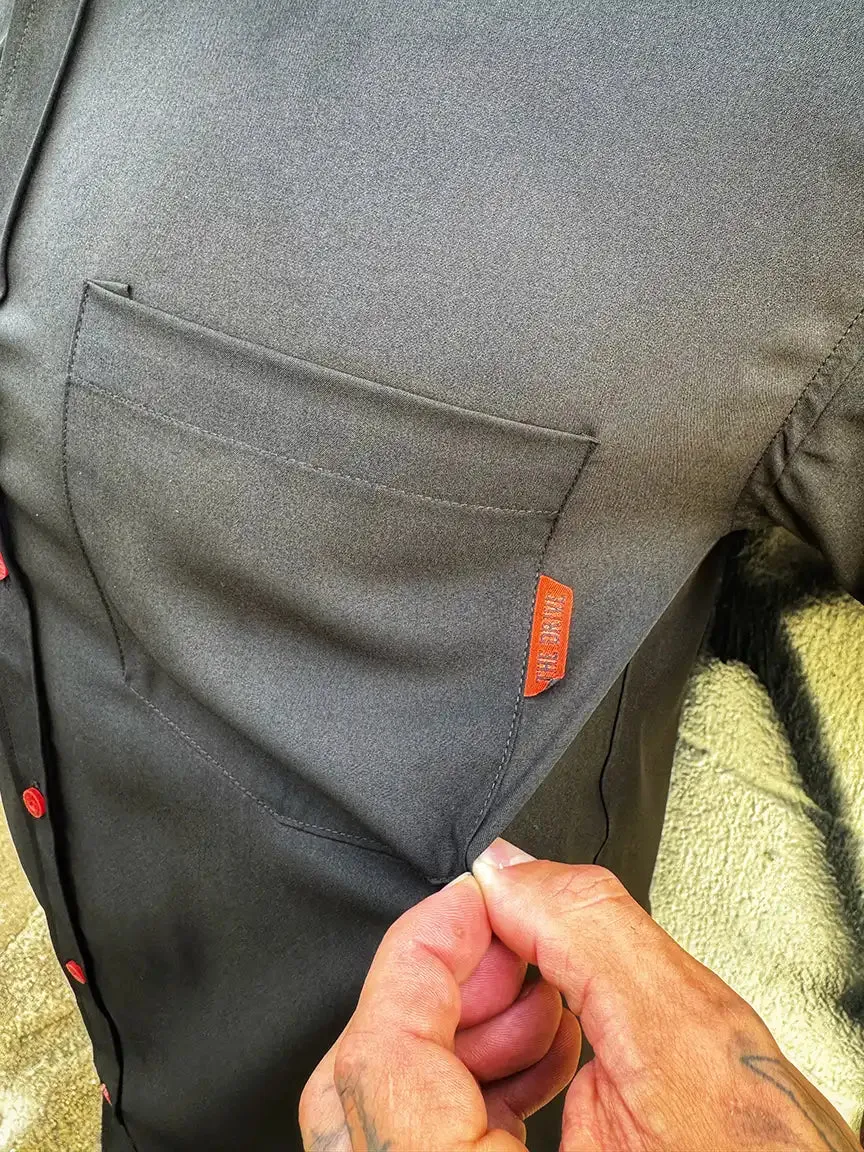 ESSENTIAL BLACK BUTTON UP