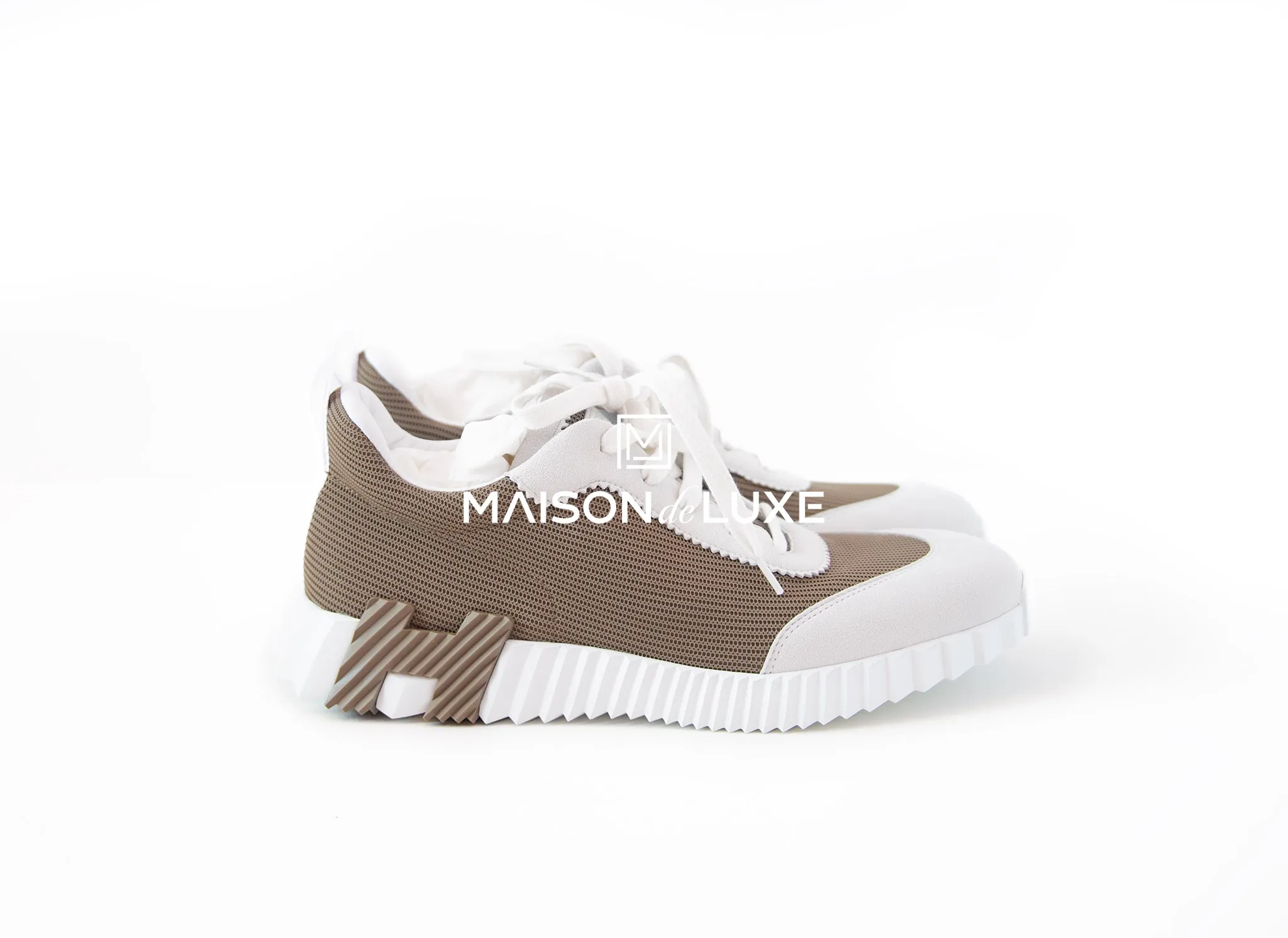 Hermes Men's Beige Bouncing 41.5 Sneaker