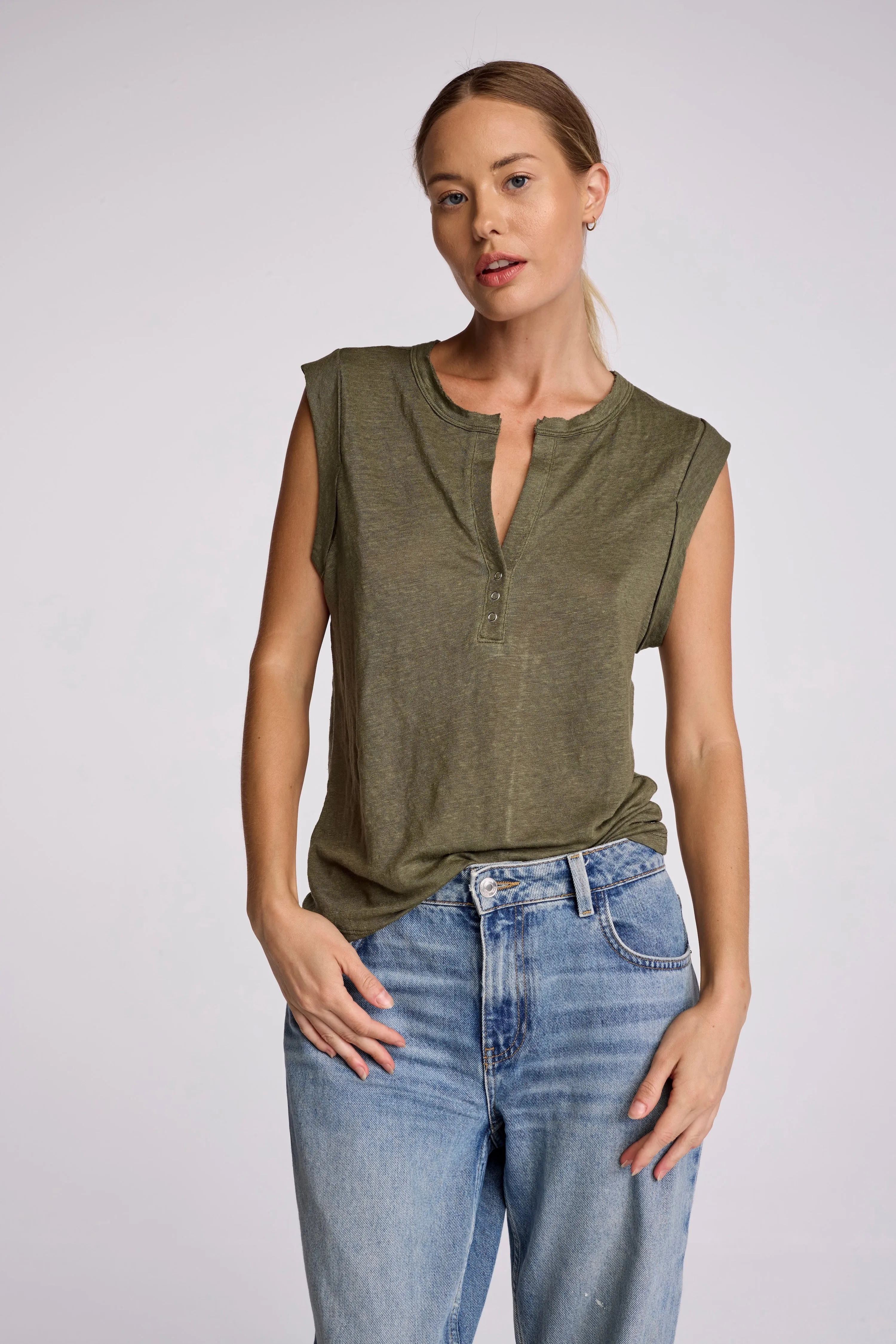 LINEN SKY TEE