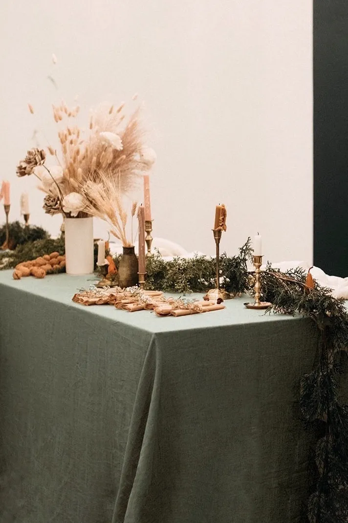 Linen tablecloth - green