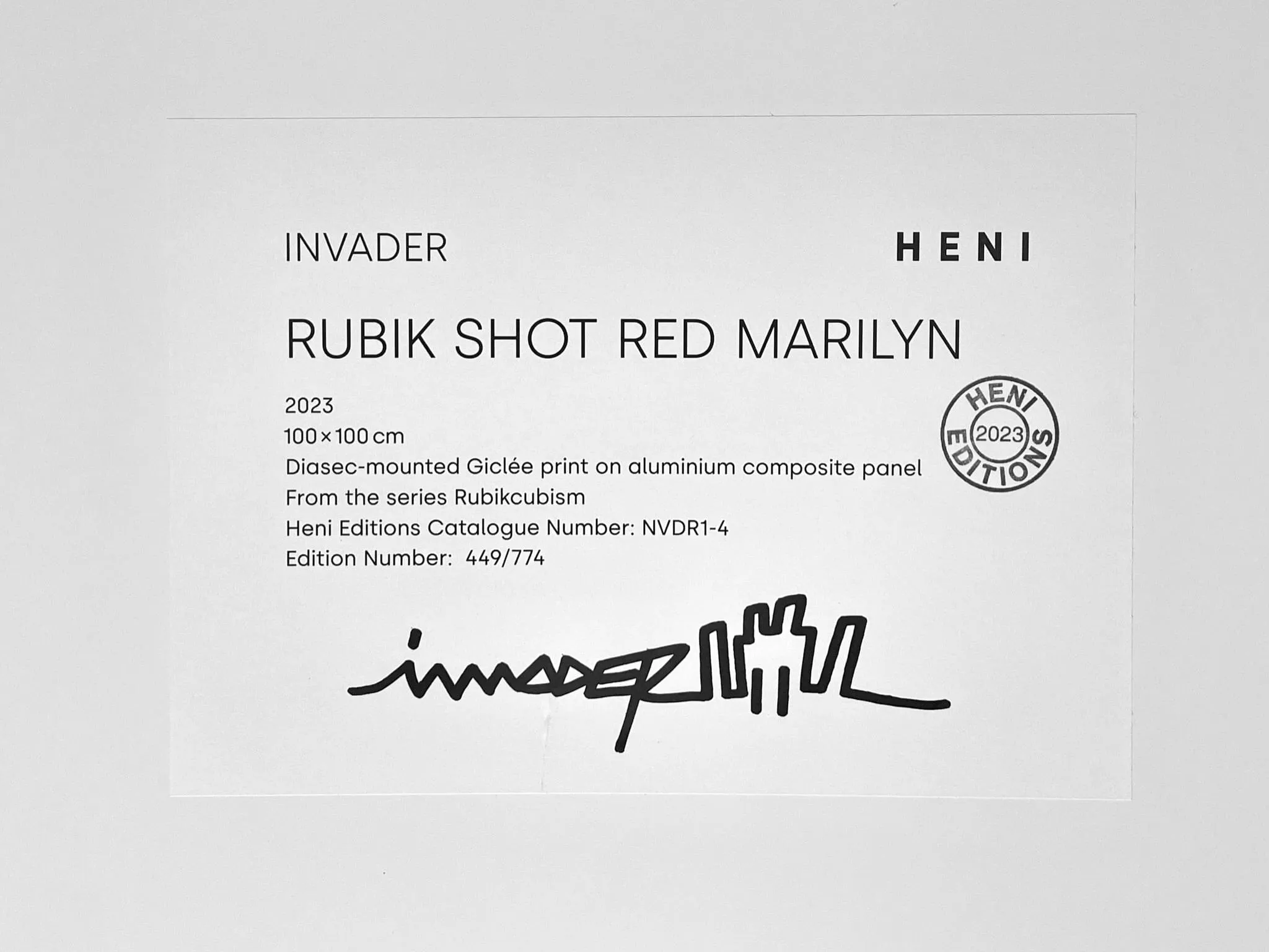 Rubik Shot Red Marilyn