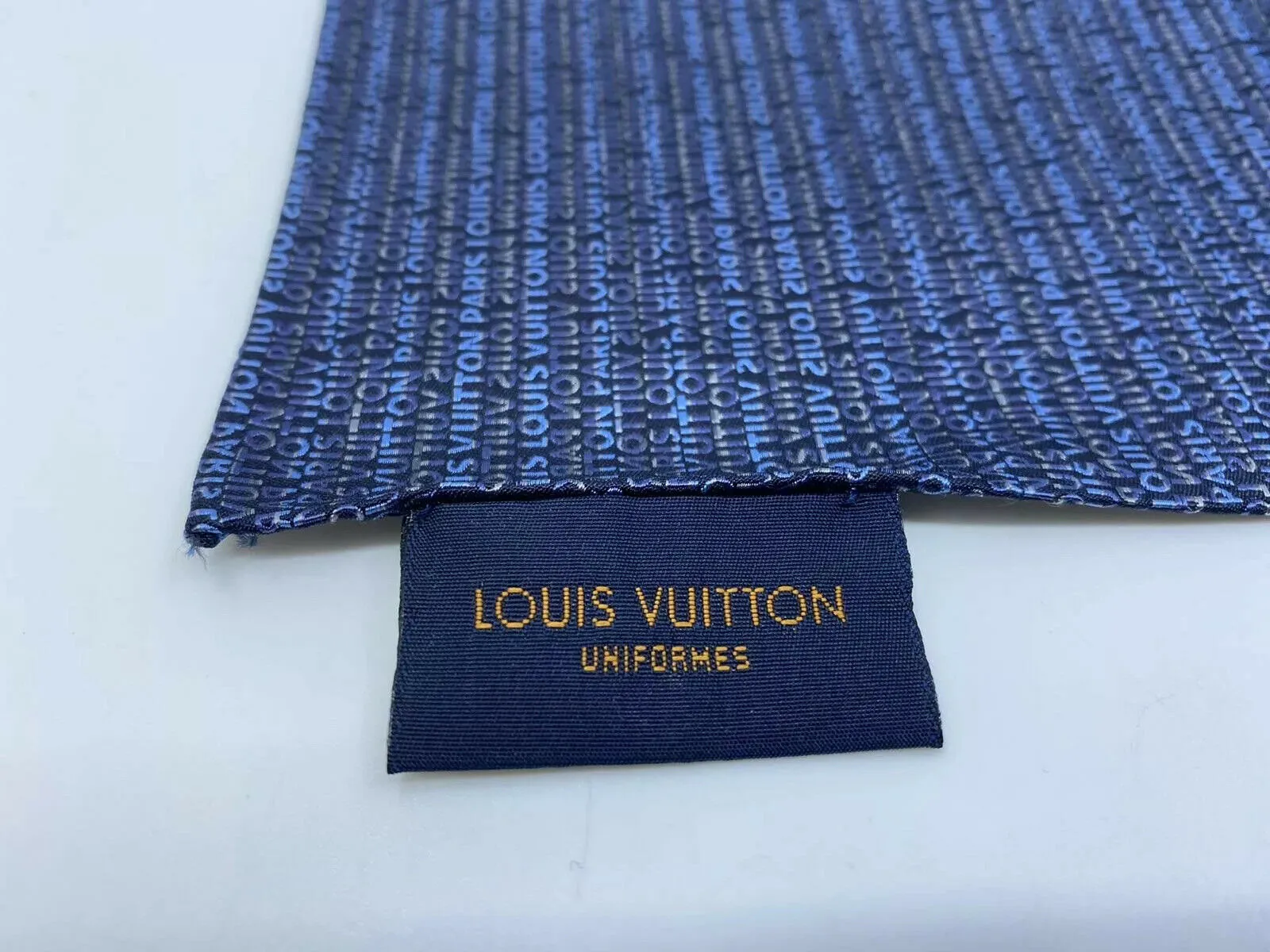Uniformes 100 % Silk Pocket Square