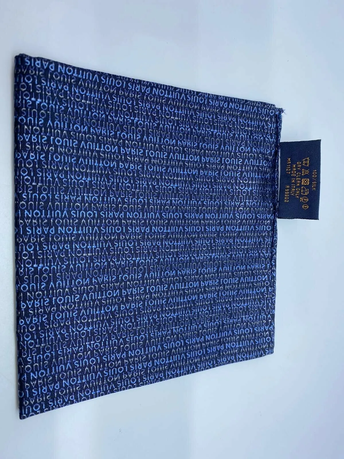 Uniformes 100 % Silk Pocket Square