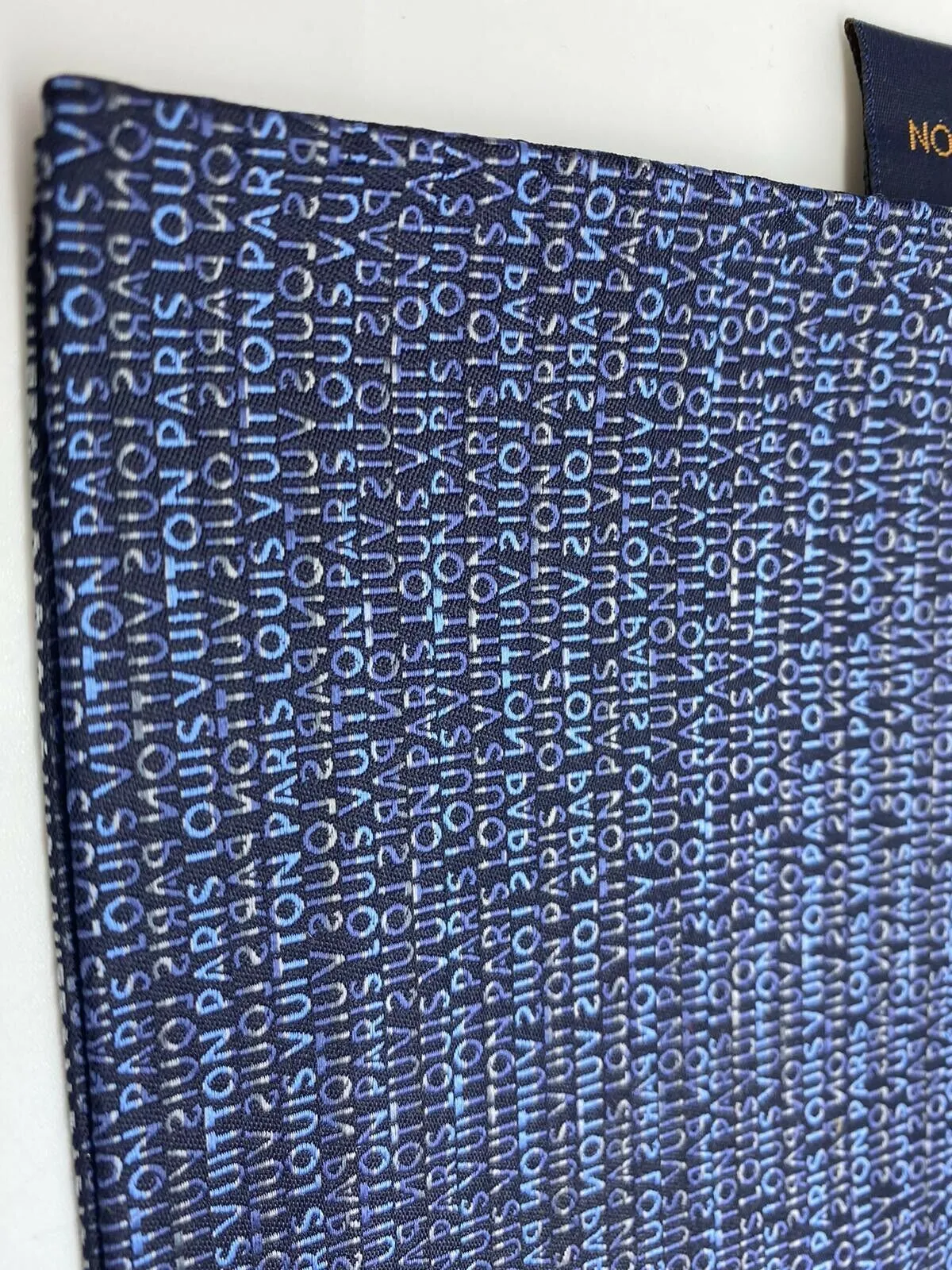 Uniformes 100 % Silk Pocket Square