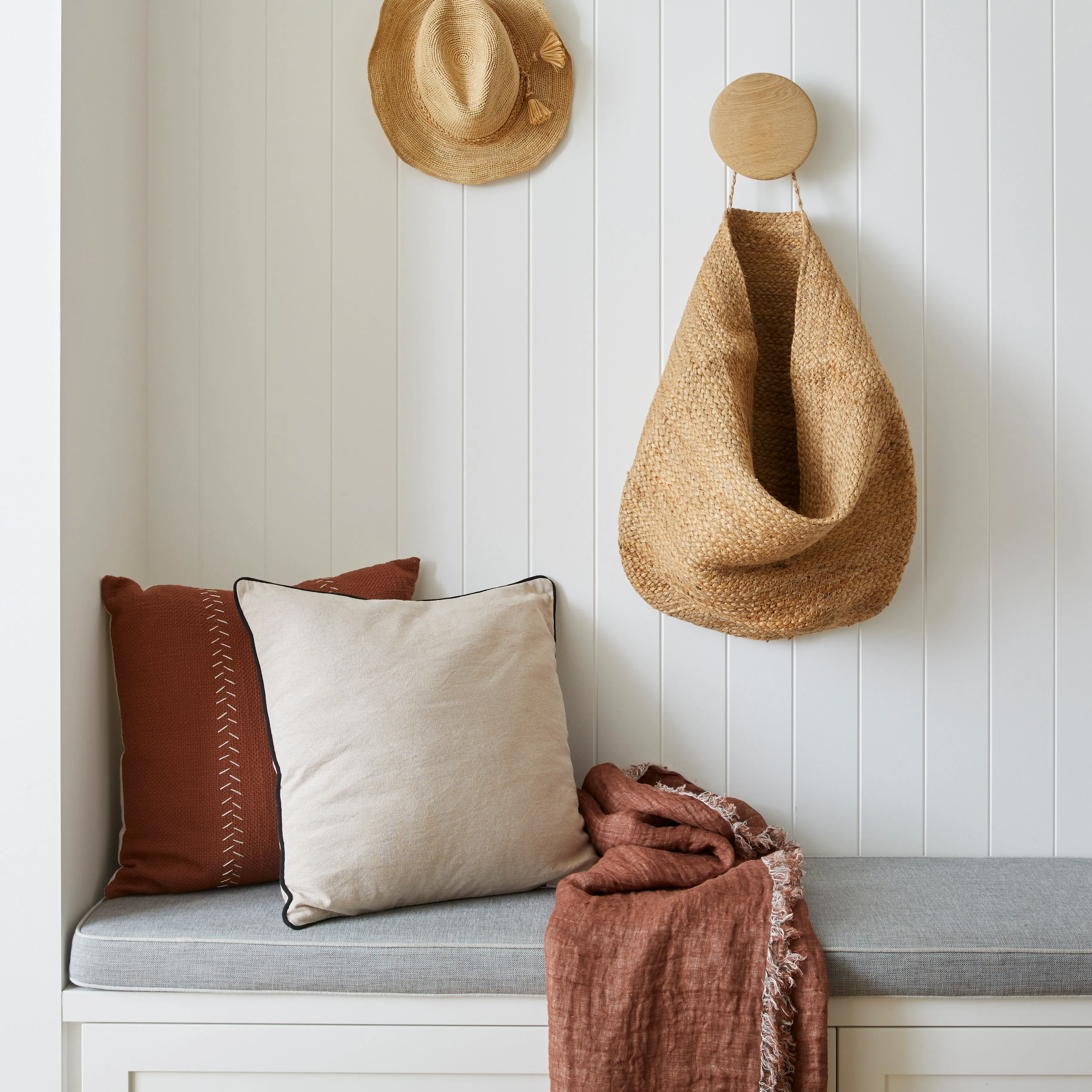 Urban Oasis Melua Throw Blanket Russet