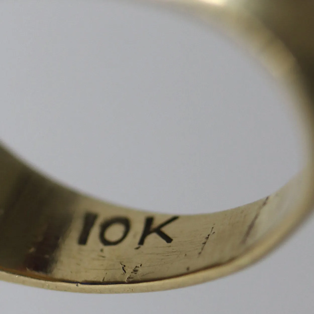 Vintage American 10 Karat Yellow Gold United States Air Force Class Ring